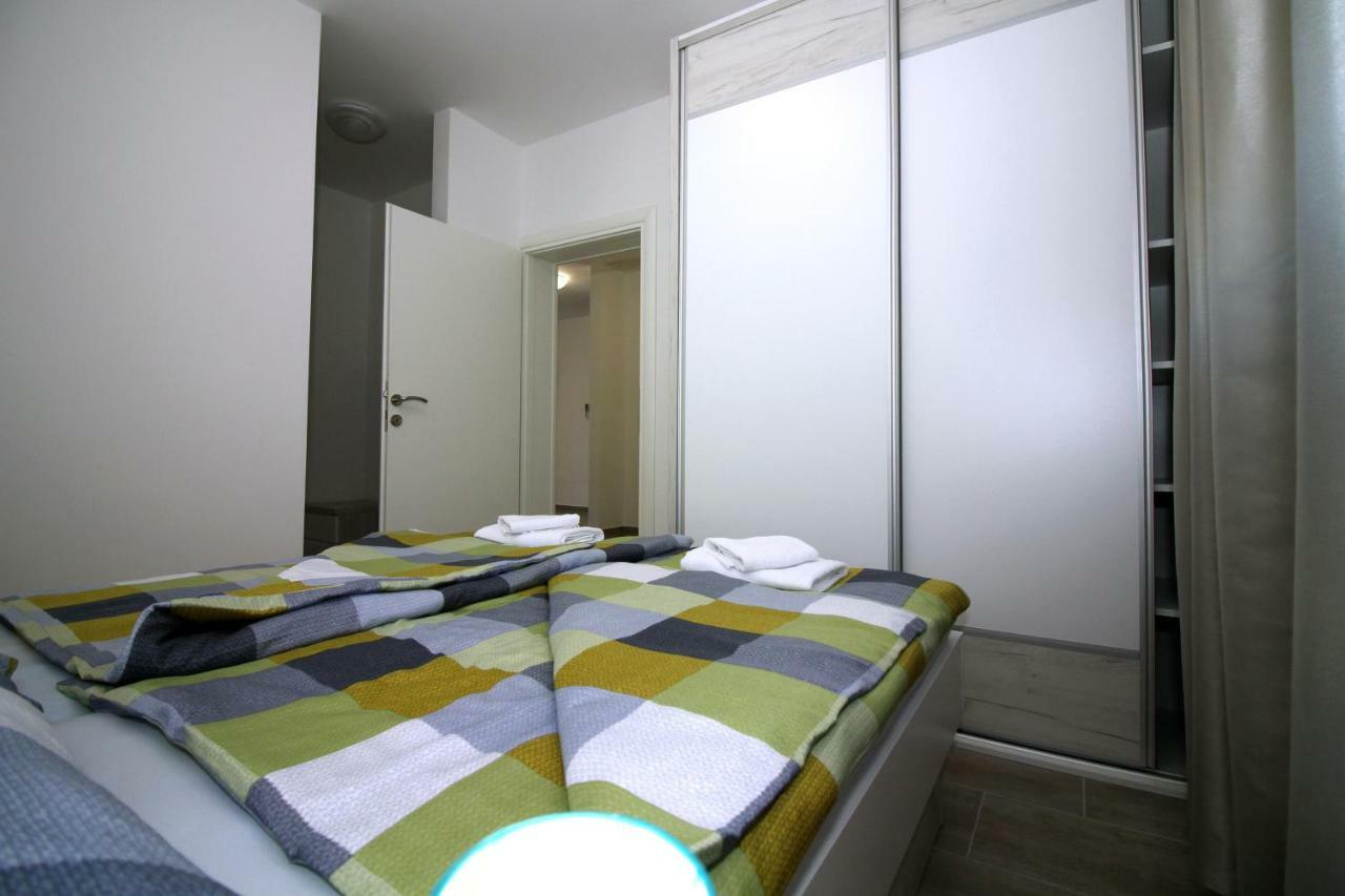 Apartments Lalea Задар Екстериор снимка